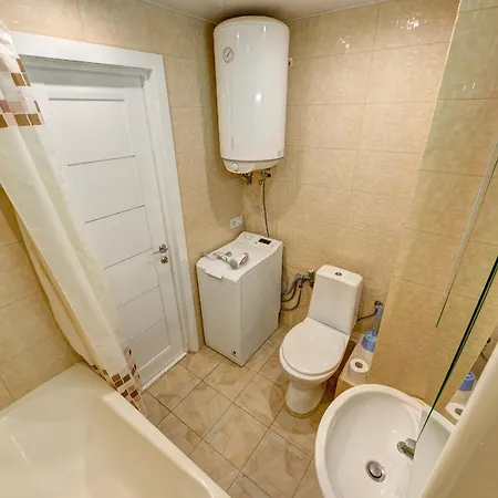 Excellent Apartment Druzhby Narodov Boulevard 3A. Lybedskaya Metro Station Kyiv Exterior photo